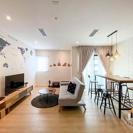 ג'והור בהרו Suasana Residence Jb City Lifestyle Suites By Neo מראה חיצוני תמונה